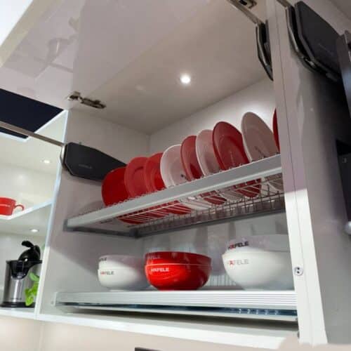 Lắp đặt phụ kiện tủ bếp khay hứng nước Hafele 544.01.089