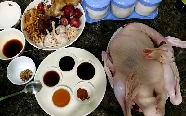 Cách làm vịt quay bằng nồi chiên không dầu